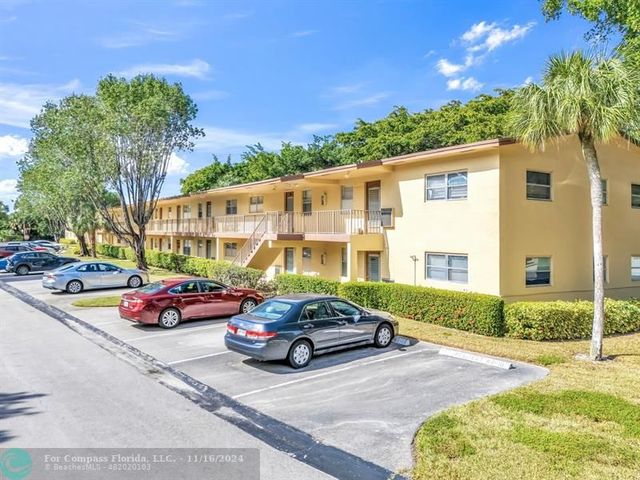 $124,799 | 7640 Northwest 1st Street, Unit 202 | Oriole Gardens