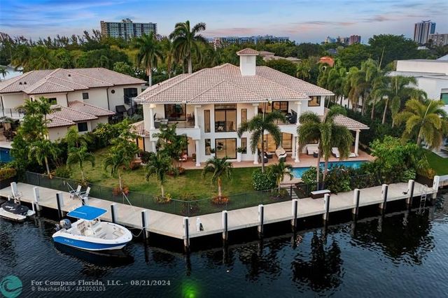 $7,900,000 | 41 Compass Lane | Bay Colony