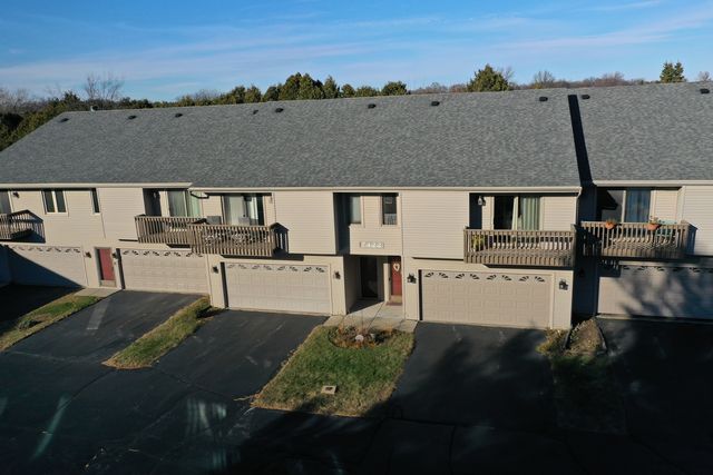 $150,000 | 7422 Colosseum Drive, Unit 9 | Rockford