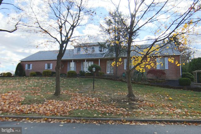 $390,000 | 2139 Sycamore Drive | Lower Paxton Township - Dauphin County