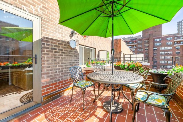 $950,000 | 420 East 64th Street, Unit WPHD | Lenox Hill