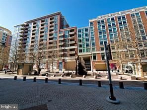 $2,450 | 157 Fleet Street, Unit 316 | National Harbor