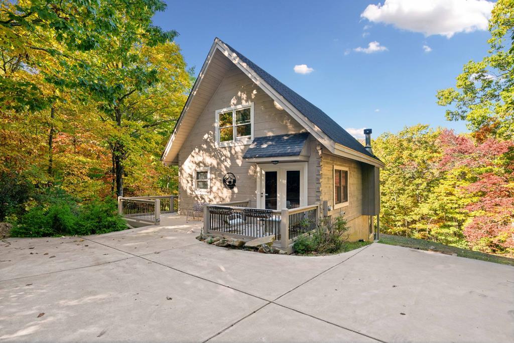 a house view with a outdoor space