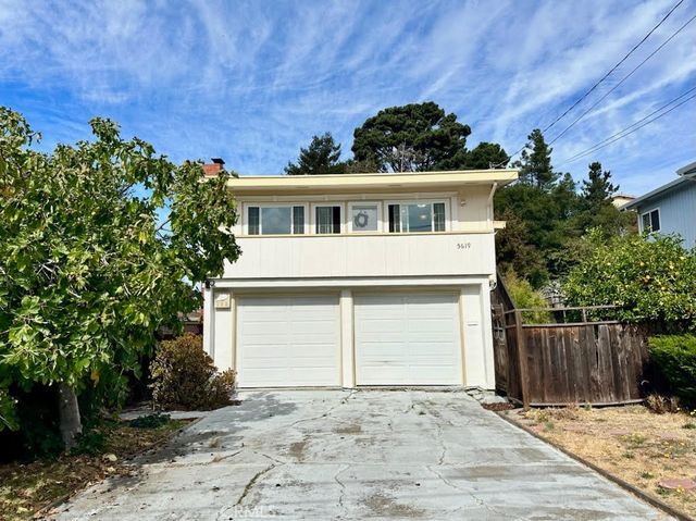 $799,000 | 5619 Doremus Avenue | East Richmond