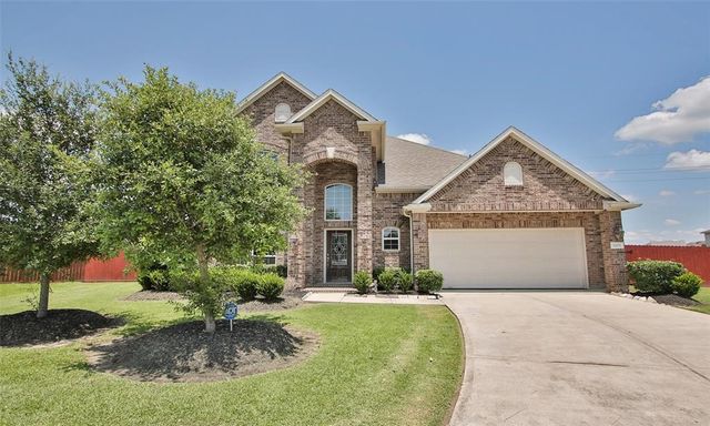 $449,000 | 3203 Jeanette Circle | Mont Belvieu