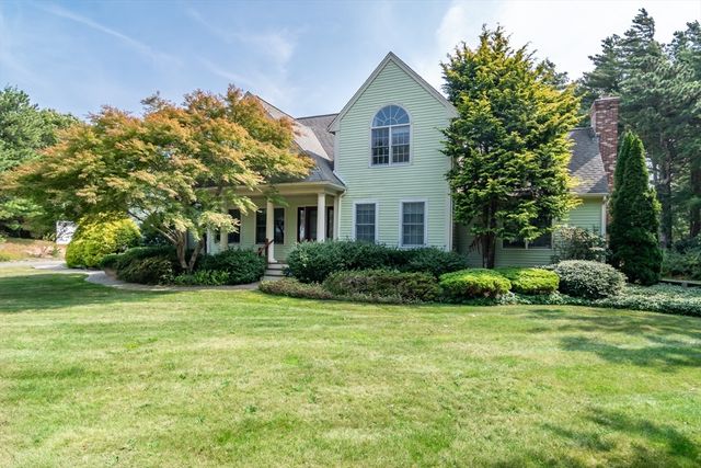 $869,900 | 1 Crestview Drive | Sagamore