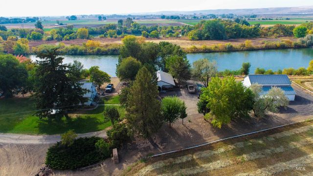 $1,100,000 | 1199 County Road 70