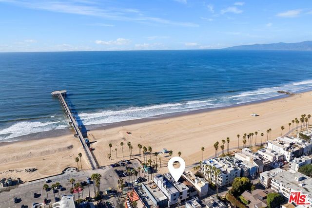 $20,000 | 3007 Ocean Front Walk | Venice