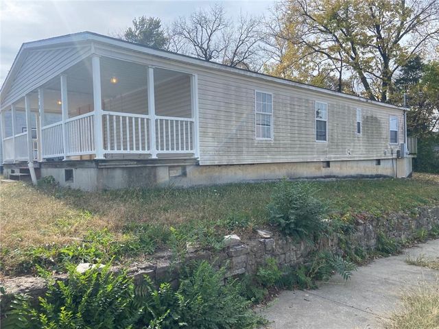 $125,000 | 5700 Bales Avenue | North Town Fork Creek