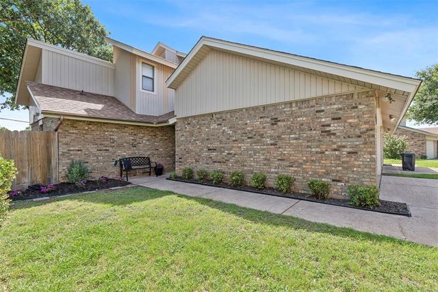 $310,000 | 105 Yorkshire Court | Euless