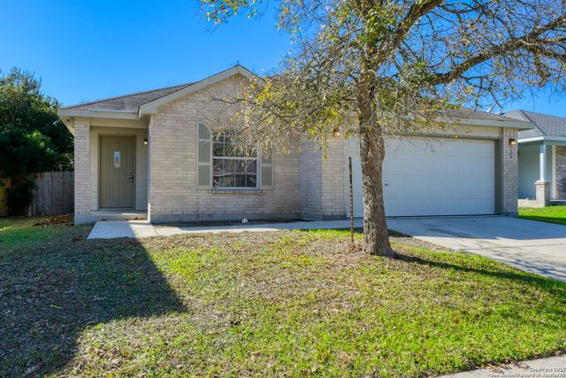 $1,750 | 124 Pointe Loop | Ridge at Willow Pointe