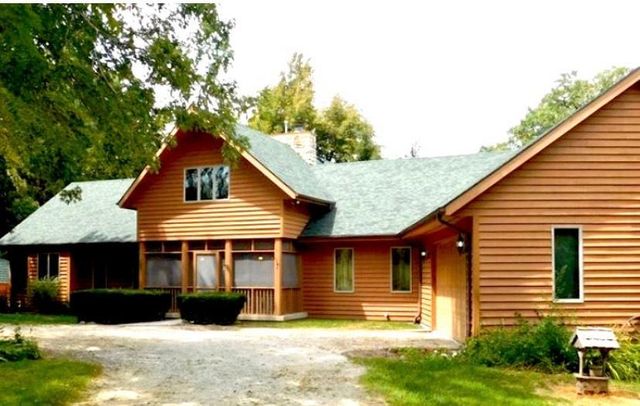 $399,900 | 955 Woodlawn Road | Willow Creek Township - Lee County