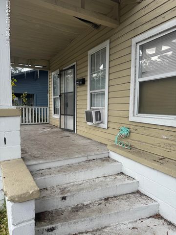 $99,000 | 2527 Summit Street | Mixon Town