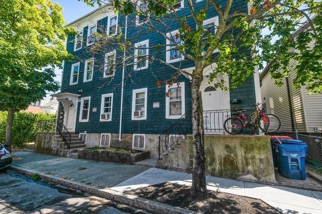 $975 | 8 Acushnet Avenue, Unit 3 | South New Bedford