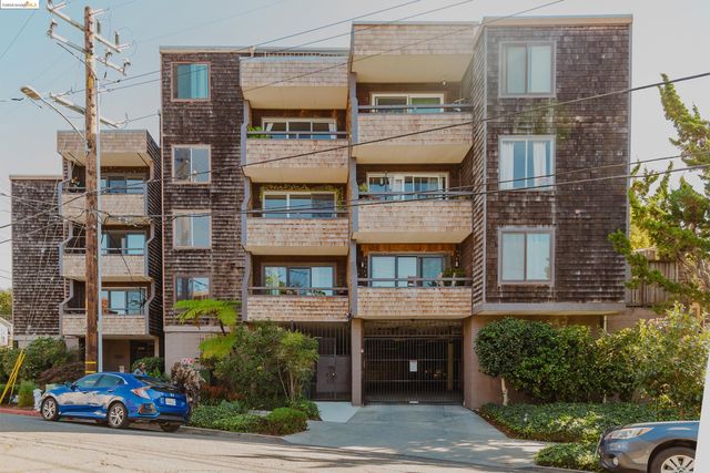 $425,000 | 696 Athol Avenue, Unit 202 | China Hill