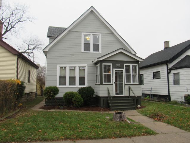 $150,000 | 3839 North 14th Street | Arlington Heights