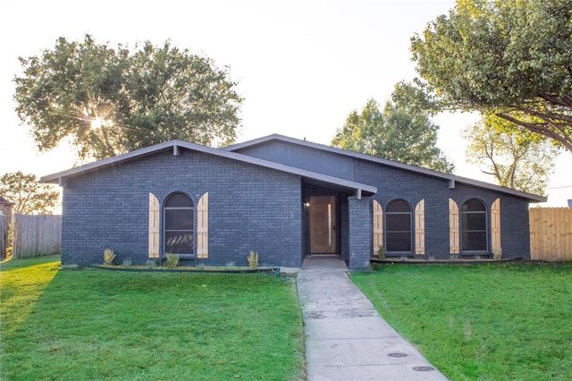 $339,000 | 1355 Sequoia Drive | DeSoto