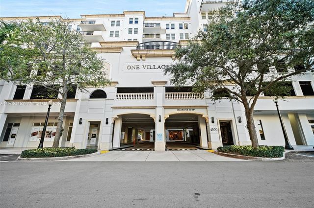 $669,000 | 4100 Salzedo Street, Unit 816 | Central Gables