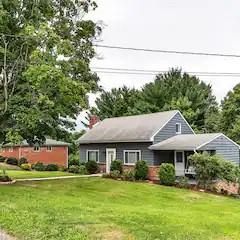 $2,700 | 3573 Meadow Gate Drive | Murrysville