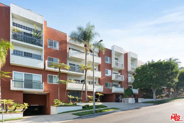 $4,500 | 10650 Kinnard Avenue, Unit 302 | Westwood