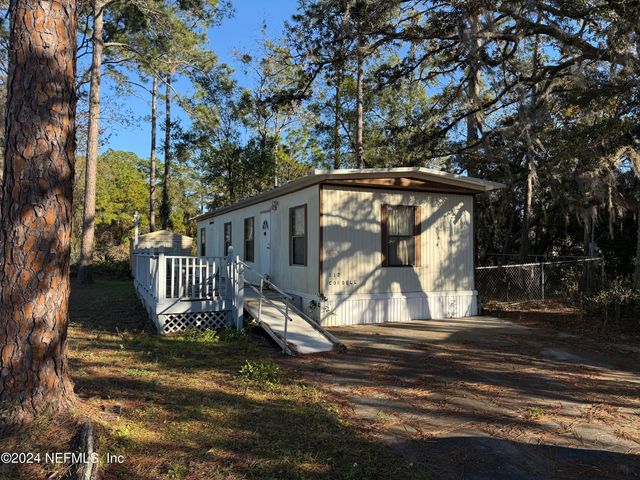 $900 | 112 Cordell Avenue | Interlachen Lakes Estates