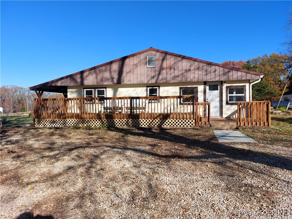 4 bedroom, 2 bath home on almost 3 acres!