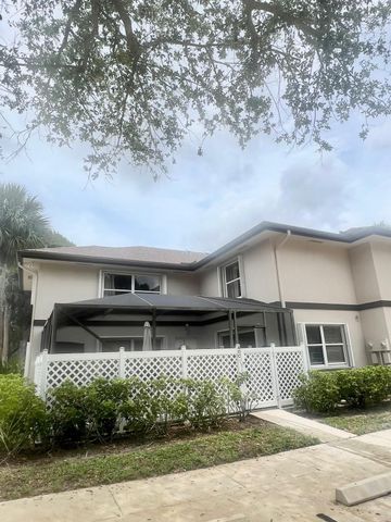 $2,600 | 40 Essex Court, Unit C | Royal Palm Beach