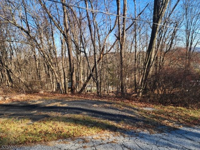 $18,000 | 15 Lakeview Drive | Wantage