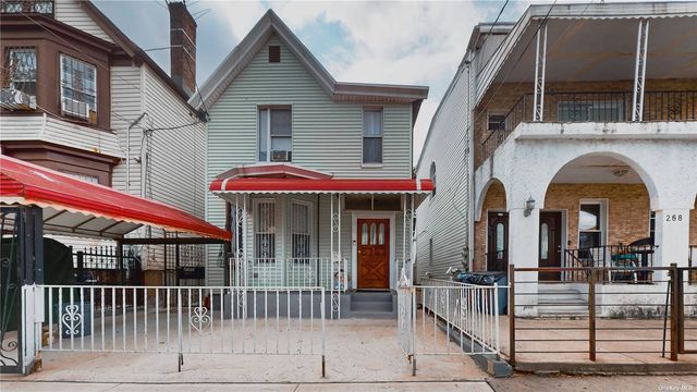 $885,000 | 270 Cleveland Street | Highland Park