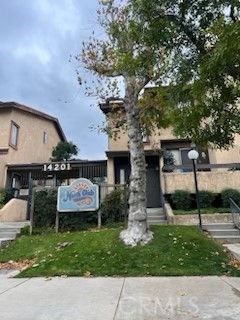 $479,000 | 14201 Foothill Boulevard, Unit 28 | Sylmar