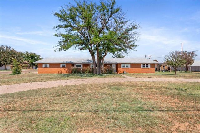 $215,000 | 309 North Sherman Avenue | Levelland