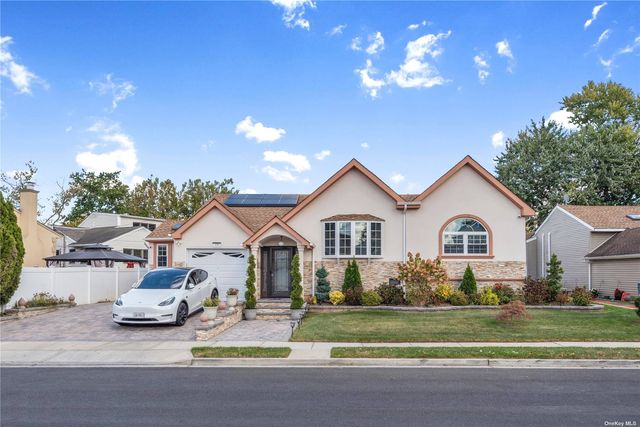 $1,300,000 | 73 Riverdale Road | South Valley Stream