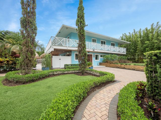 $1,299,000 | 3926 89th Road South