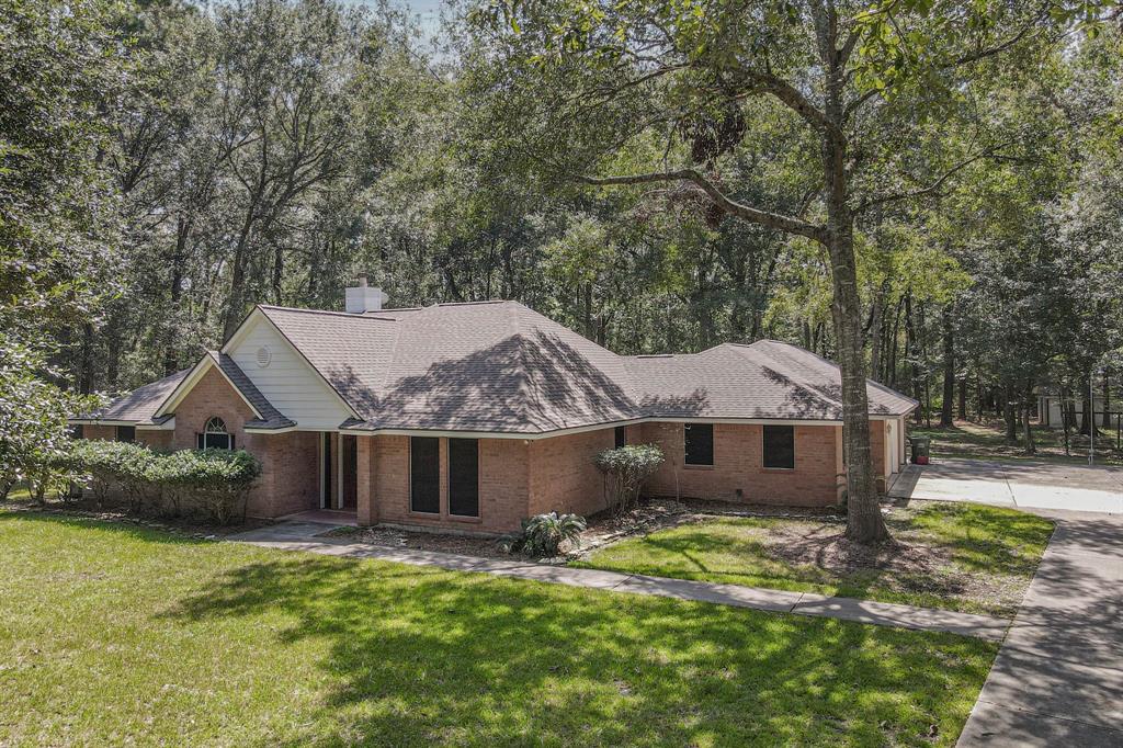 Secluded Home with New Roof and Hardy Board