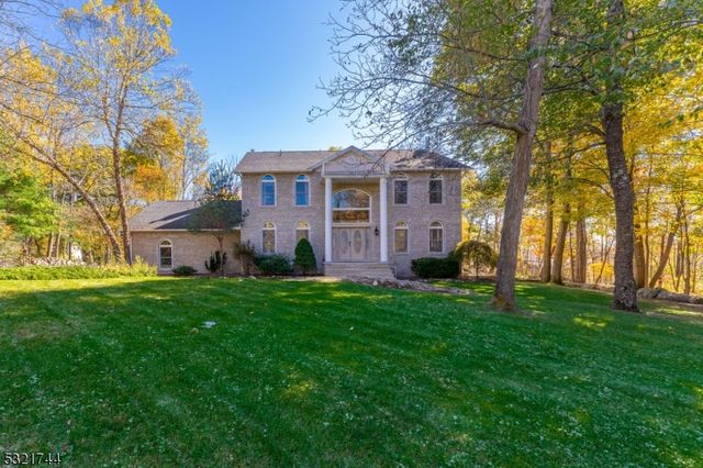 $795,000 | 14 Holland Mountain Road | Jefferson Township - Morris County