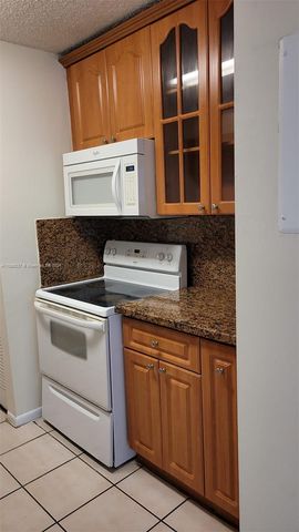 $2,200 | 8886 Southwest 3rd Street, Unit 204 | Pembroke Pines