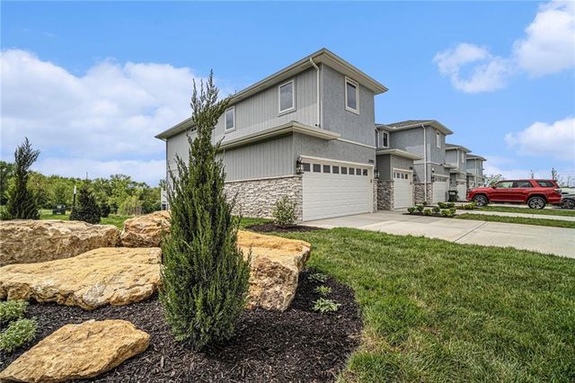 $440,000 | 22903 West 72nd Terrace | Shawnee