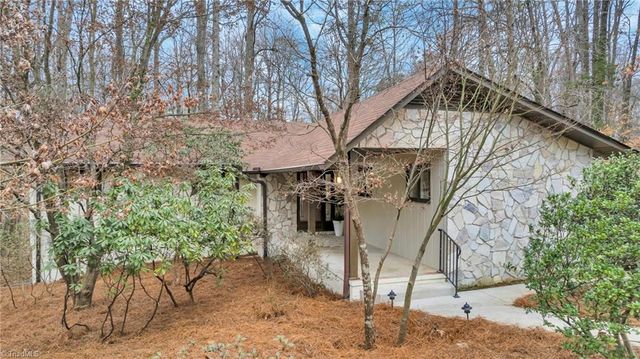 $575,000 | 1704 Bearhollow Road | Garriage Hills