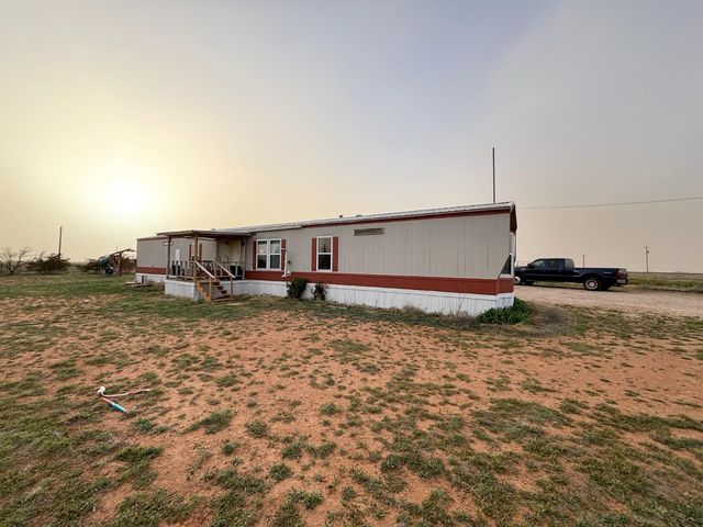 $325,000 | 17707 North County Road 2300