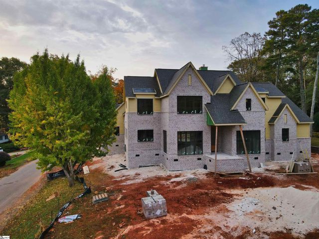 $2,575,000 | 144 East Tallulah Drive | Augusta Street Area