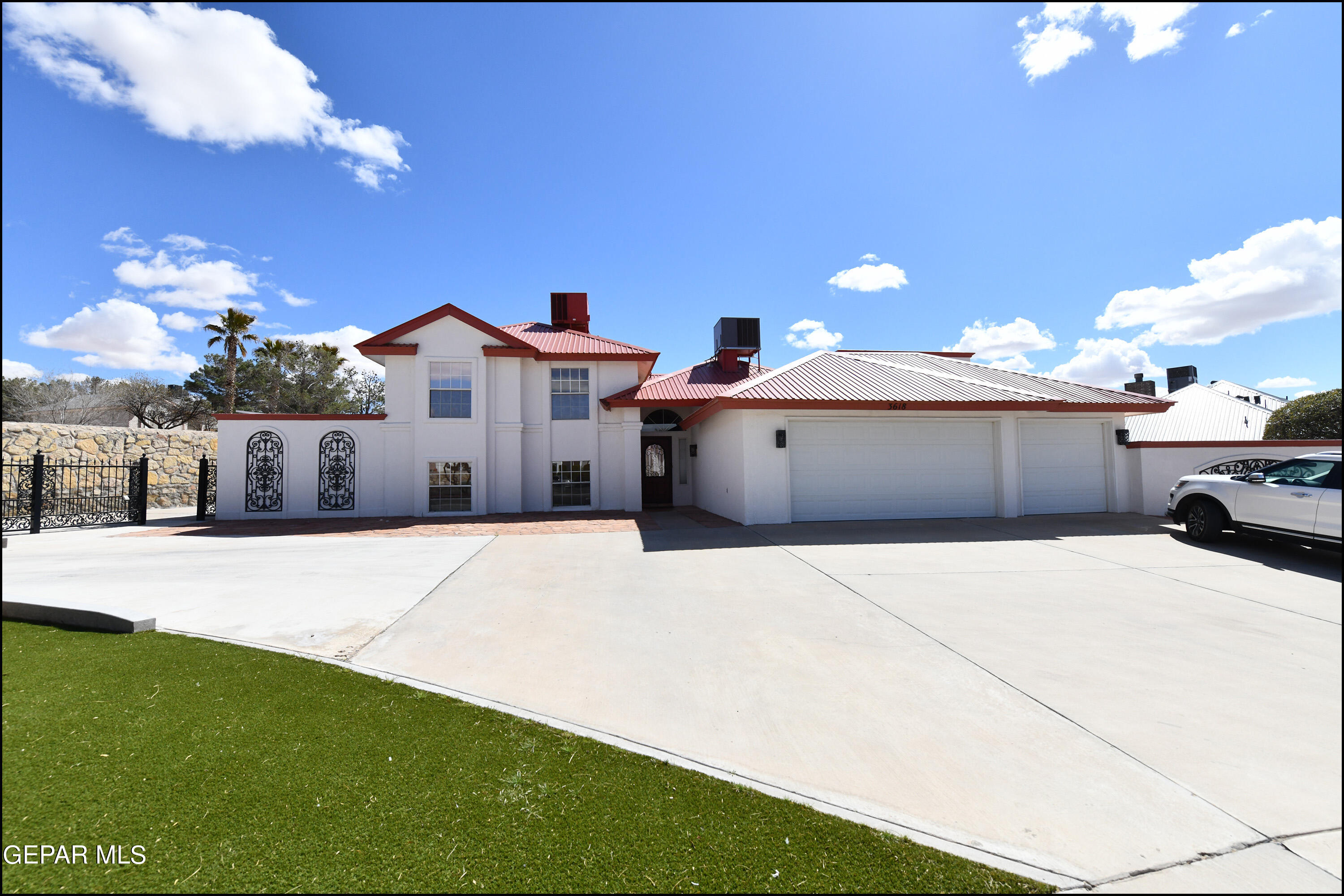 a view of a house with a outdoor space