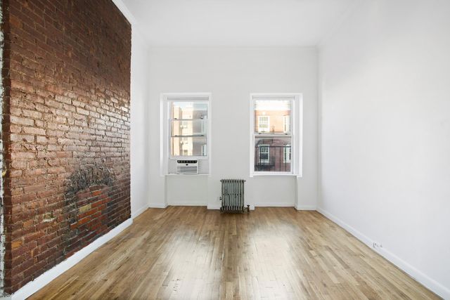 $2,600 | 68 West 10th Street, Unit 38 | Greenwich Village