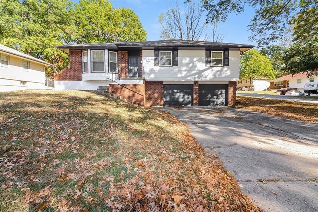 $247,900 | 3619 South Haden Drive | Sycamore Hills