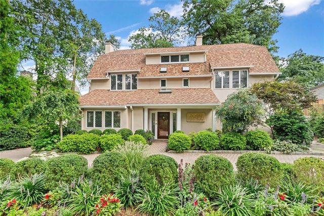 $2,995,000 | 52 Prescott Avenue | Bronxville