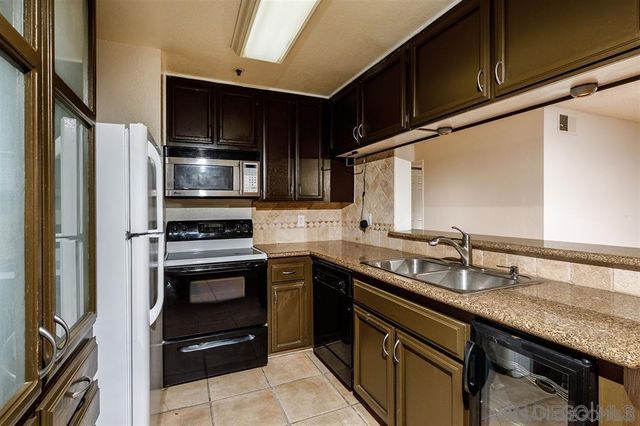 $3,395 | 5645 Friars Road, Unit 358 | Mission Valley West