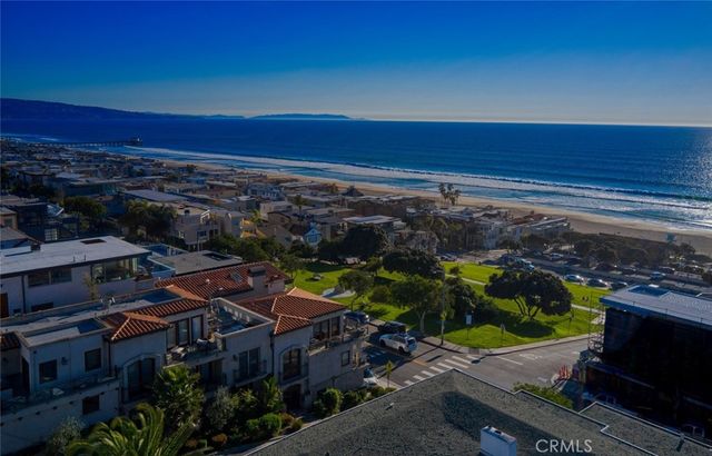 $16,950,000 | 2700 Highland Avenue | Manhattan Beach Sand