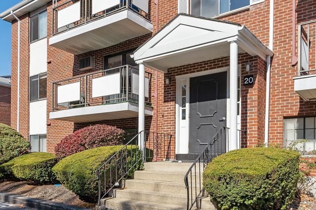 $2,000 | 20 Colonial Drive, Unit 206 | South Andover