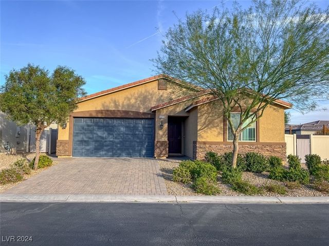 $3,000 | 5620 Akula Bay Street | North Las Vegas