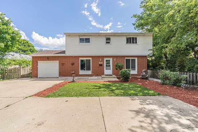 $439,500 | 627 East Palatine Road | Palatine