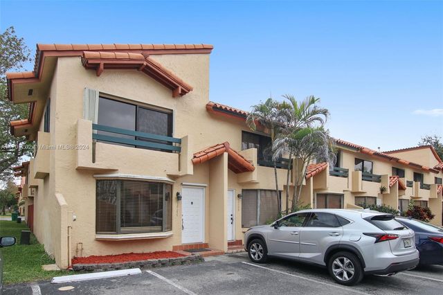 $490,000 | 10177 Southwest 77th Court, Unit 10177 | Dadeland Cove